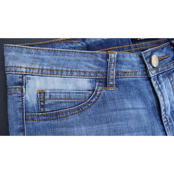 Allen B. by Allen Schwartz Women Blue Distressed Jeans 6 - Picture 3 of 16